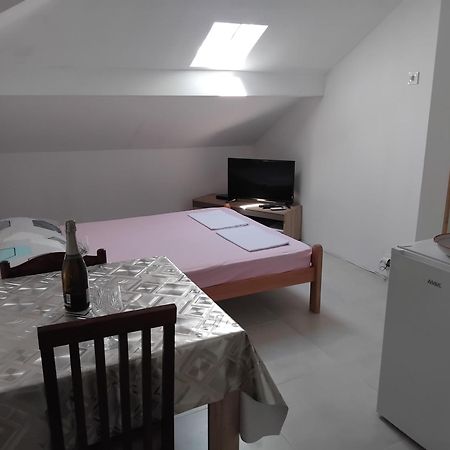 Apartments Maki Тиват Екстер'єр фото