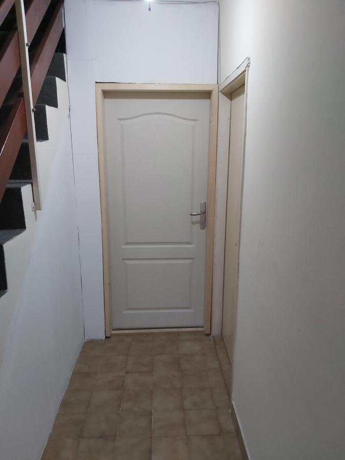 Apartments Maki Тиват Екстер'єр фото