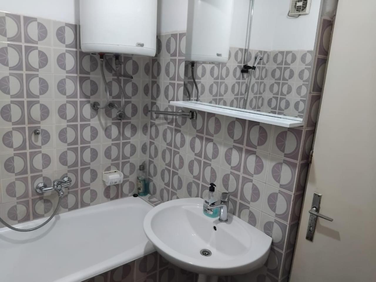Apartments Maki Тиват Екстер'єр фото