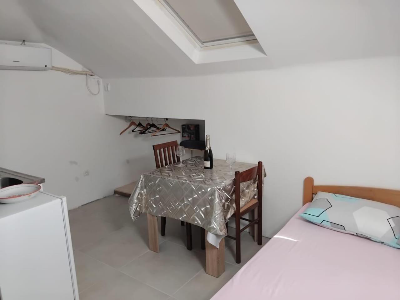 Apartments Maki Тиват Екстер'єр фото